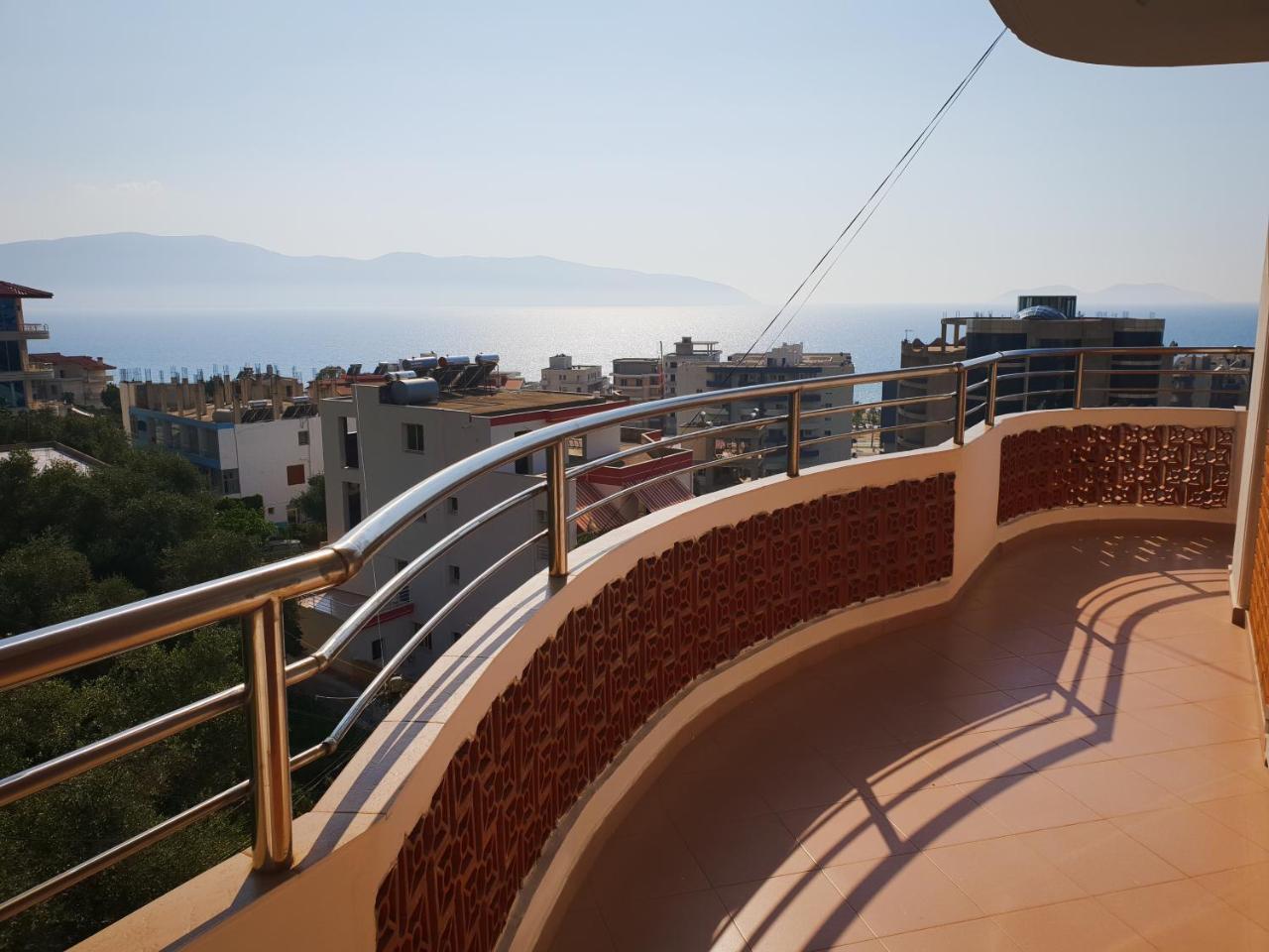 Lux Apartments Vlore Exterior photo