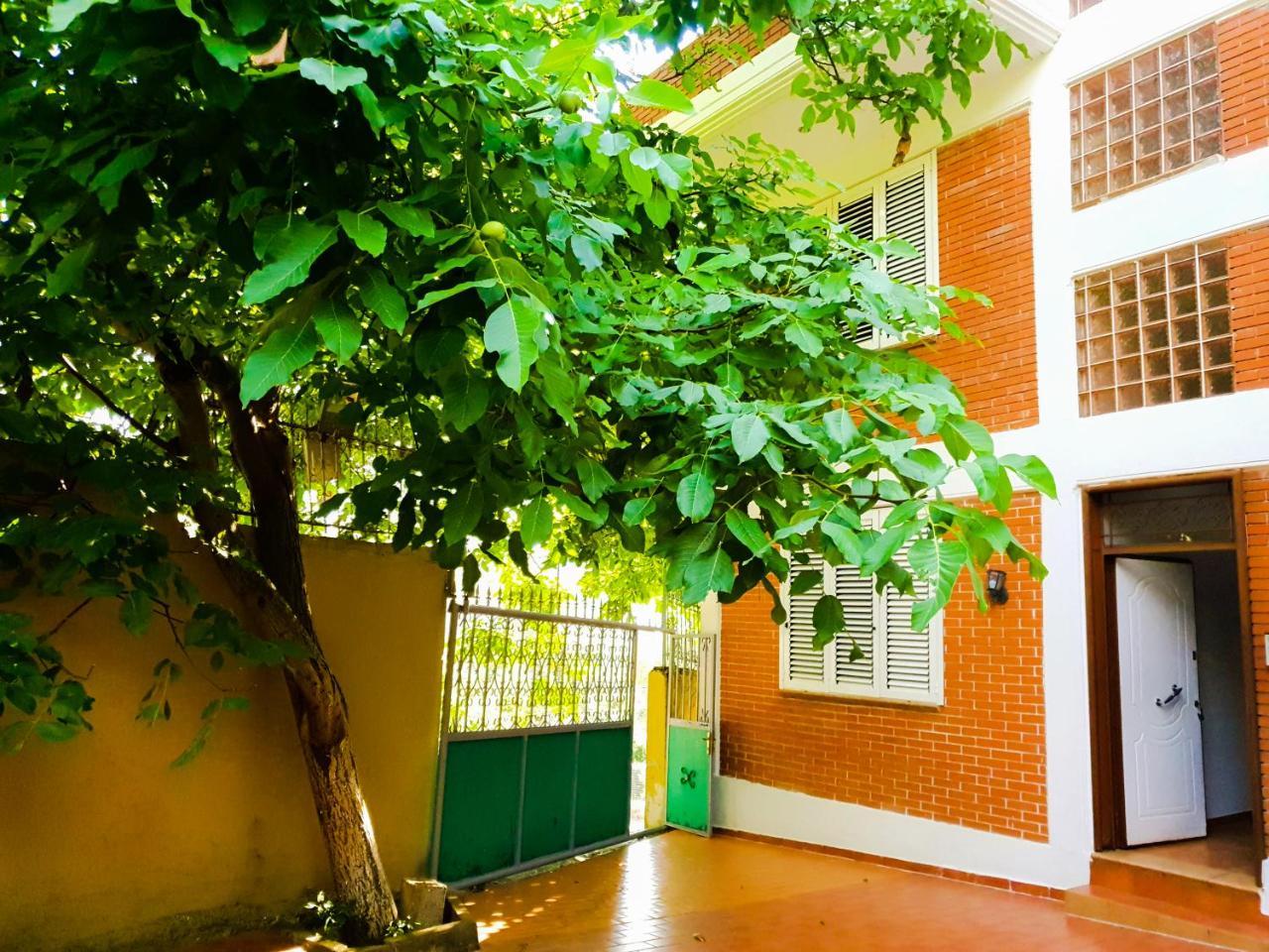 Lux Apartments Vlore Exterior photo