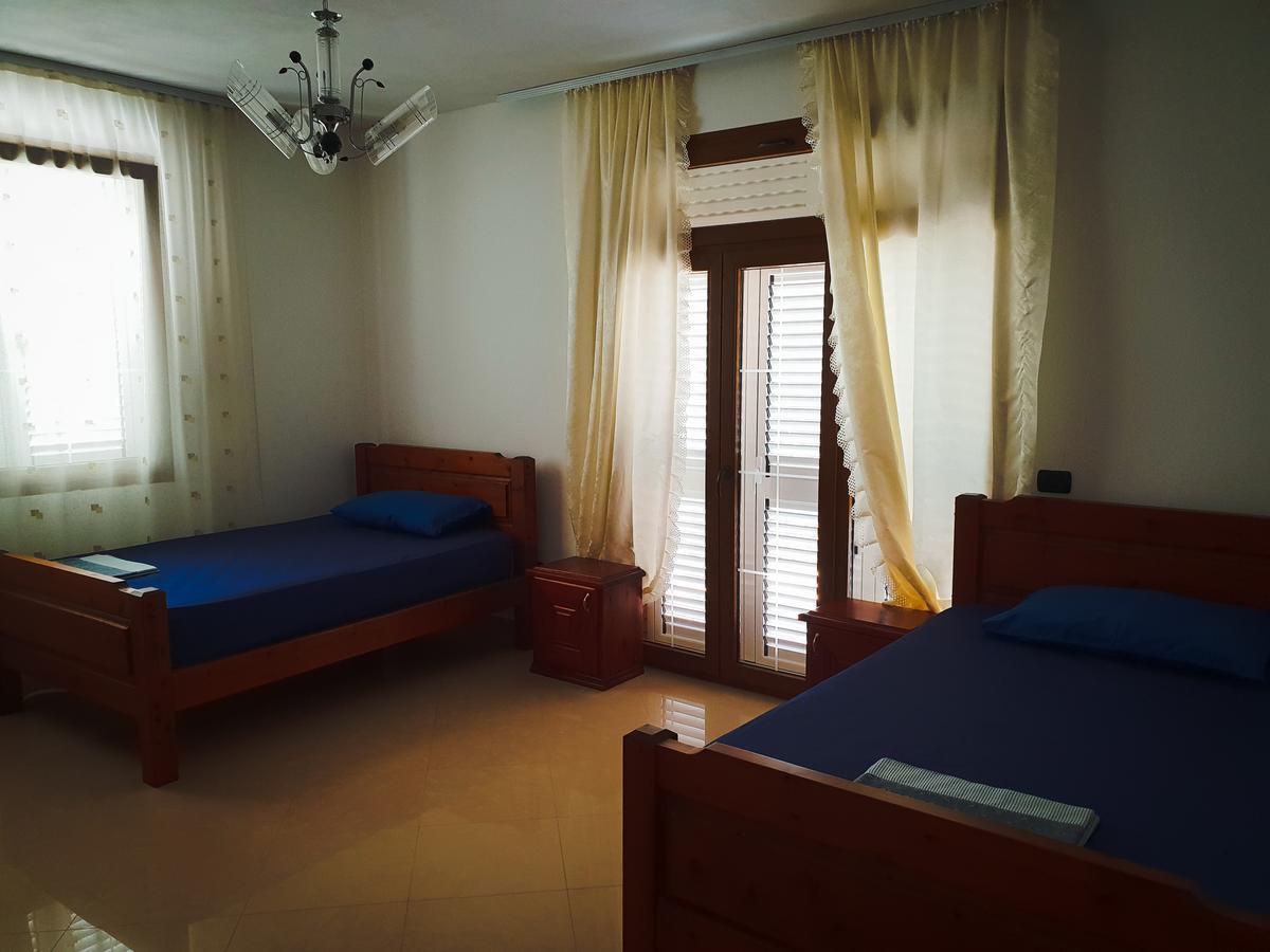 Lux Apartments Vlore Exterior photo